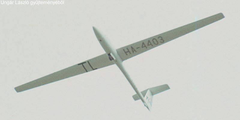 Kép a HA-4403 lajstromú gépről.