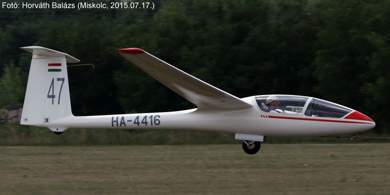 Kép a HA-4416 lajstromú gépről.
