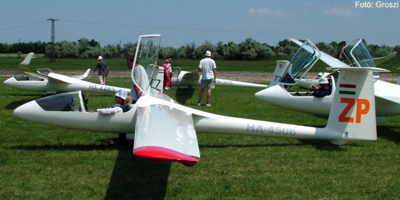 Kép a HA-4506 lajstromú gépről.