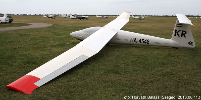 Kép a HA-4548 lajstromú gépről.