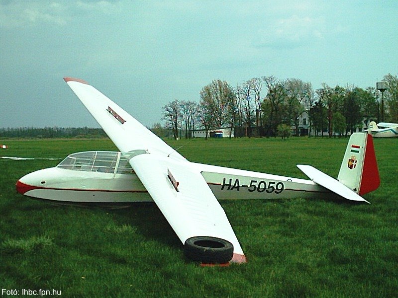 Kép a HA-5059 (2) lajstromú gépről.
