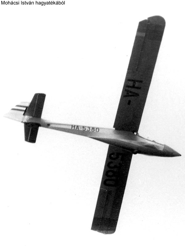 Kép a HA-5380 lajstromú gépről.