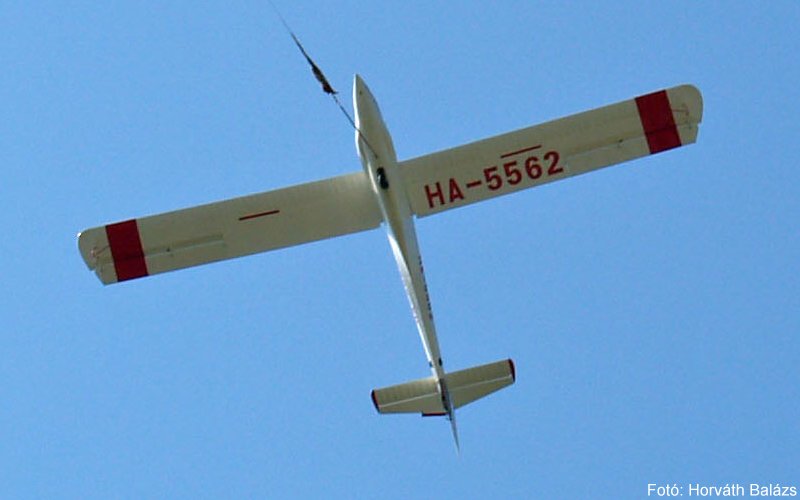 Kép a HA-5562 lajstromú gépről.
