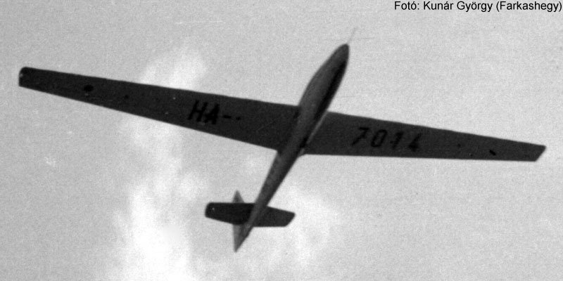 Kép a HA-7014 lajstromú gépről.