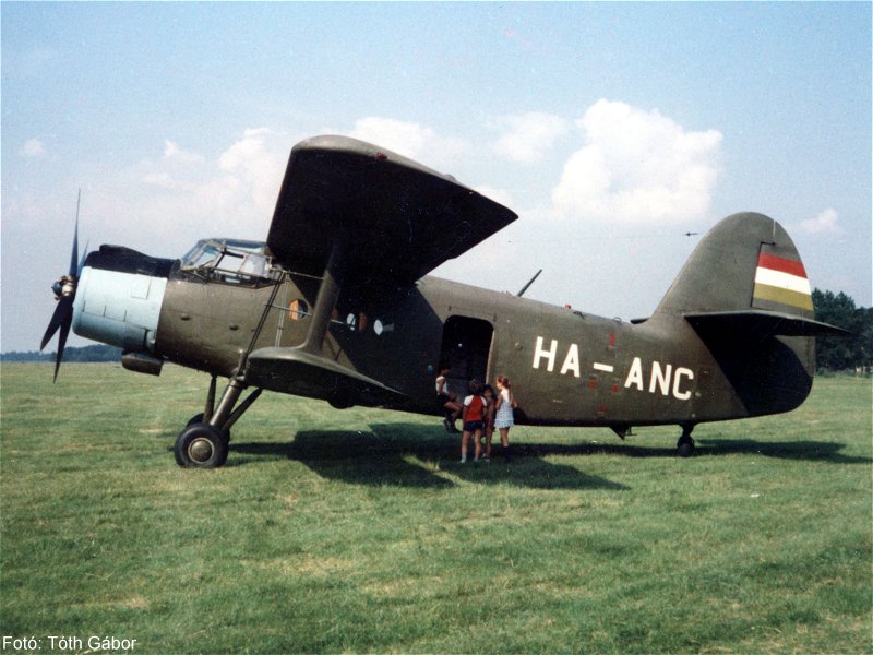 Kép a HA-ANC (2) lajstromú gépről.