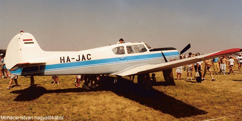 Kép a HA-JAC (3) lajstromú gépről.