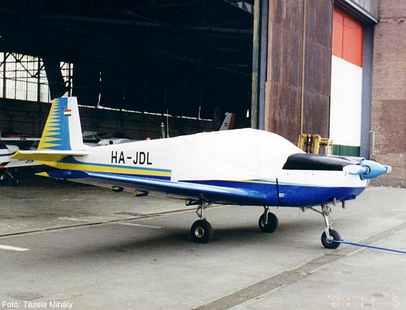 Kép a HA-JDL (2) lajstromú gépről.