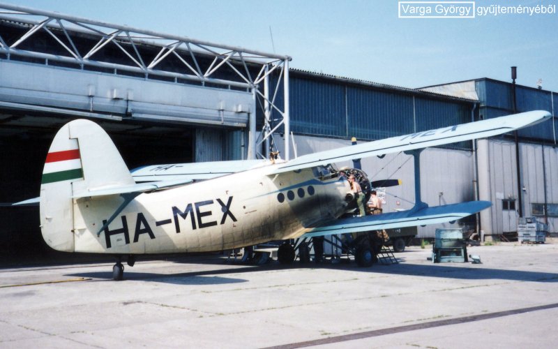 Kép a HA-MEX lajstromú gépről.