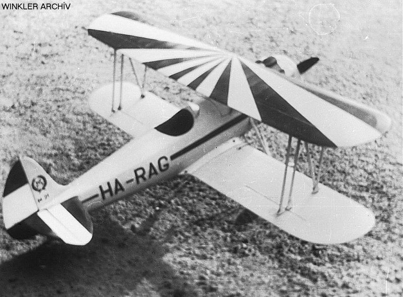 Kép a HA-RAG lajstromú gépről.