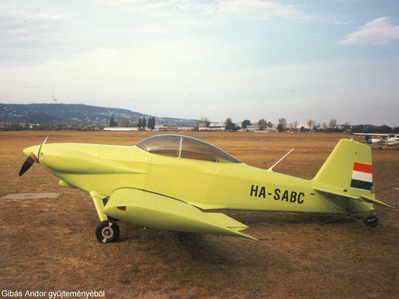 Kép a HA-SABC lajstromú gépről.