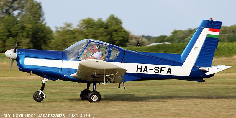 Kép a HA-SFA lajstromú gépről.