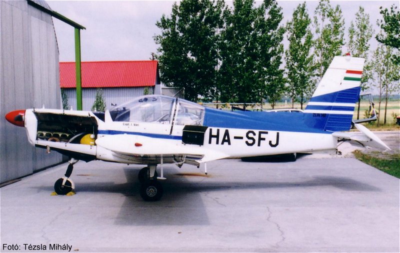 Kép a HA-SFJ lajstromú gépről.