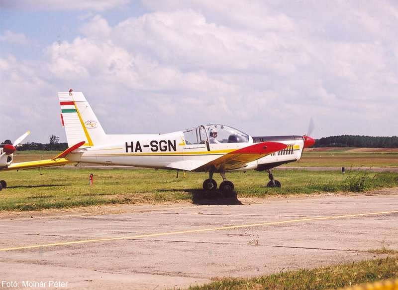 Kép a HA-SGN lajstromú gépről.