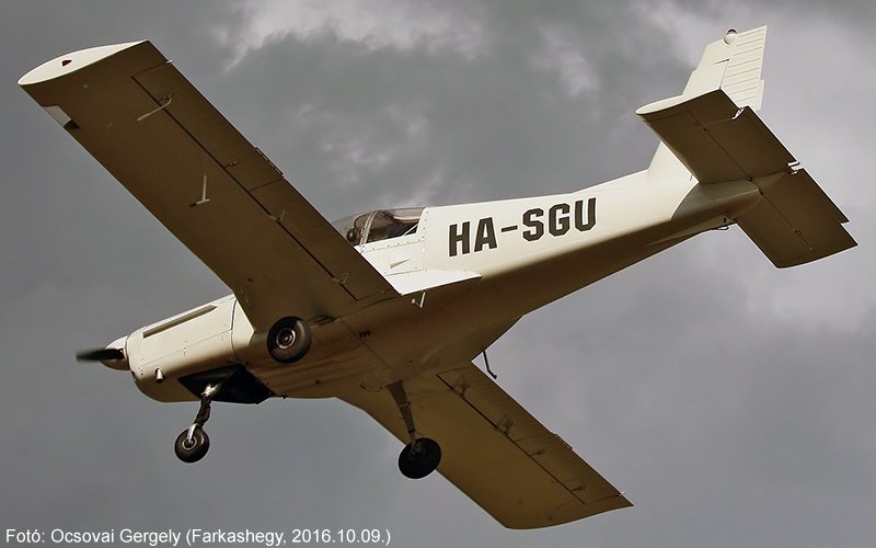 Kép a HA-SGU lajstromú gépről.
