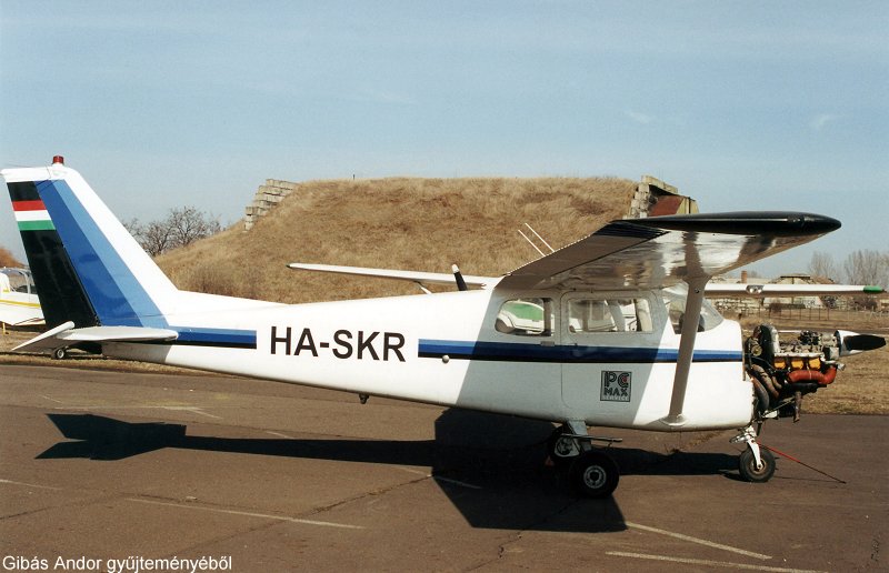 Kép a HA-SKR lajstromú gépről.