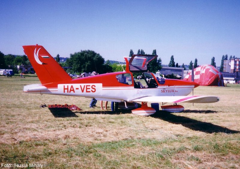 Kép a HA-VES lajstromú gépről.