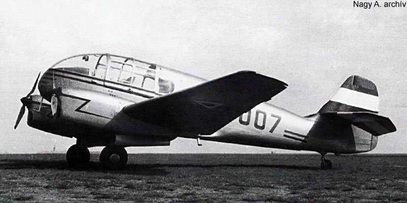 Kép a Aero Ae-45 típusú, G-007 oldalszámú gépről.