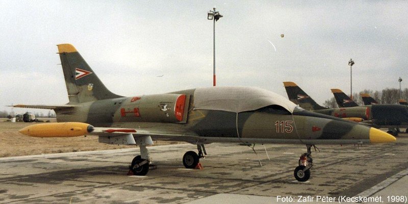 Kép a Aero L-39 Albatros típusú, 115 oldalszámú gépről.