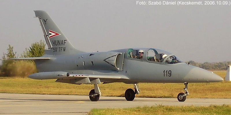 Kép a Aero L-39 Albatros típusú, 119 oldalszámú gépről.