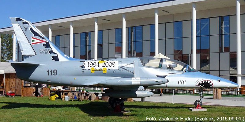 Kép a Aero L-39 Albatros típusú, 119 oldalszámú gépről.