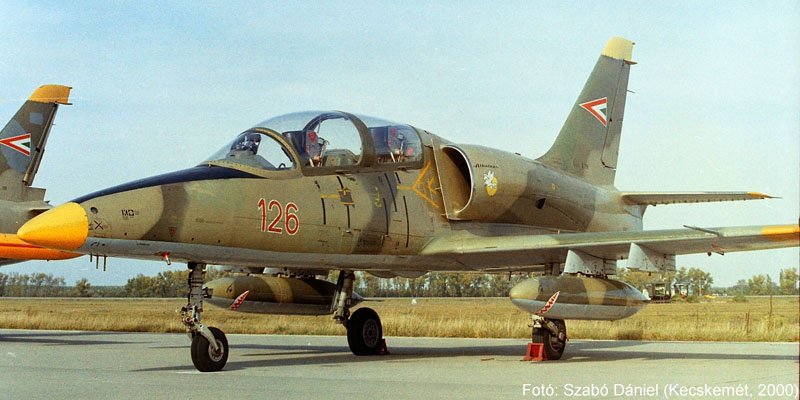 Kép a Aero L-39 Albatros típusú, 126 oldalszámú gépről.