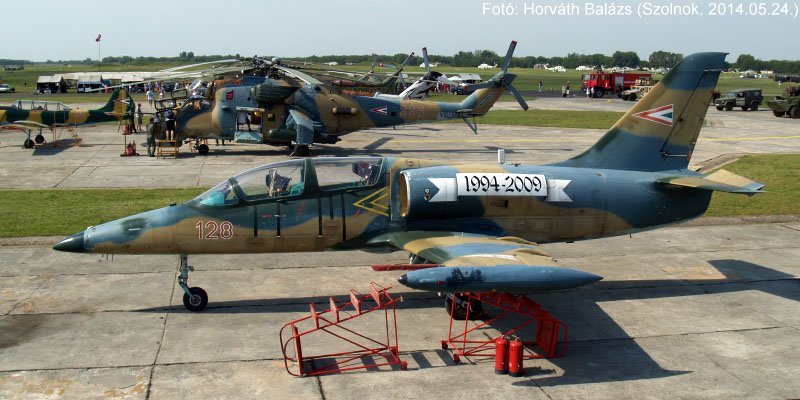 Kép a Aero L-39 Albatros típusú, 128 oldalszámú gépről.