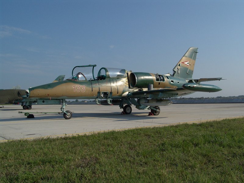 Kép a Aero L-39 Albatros típusú, 133 oldalszámú gépről.