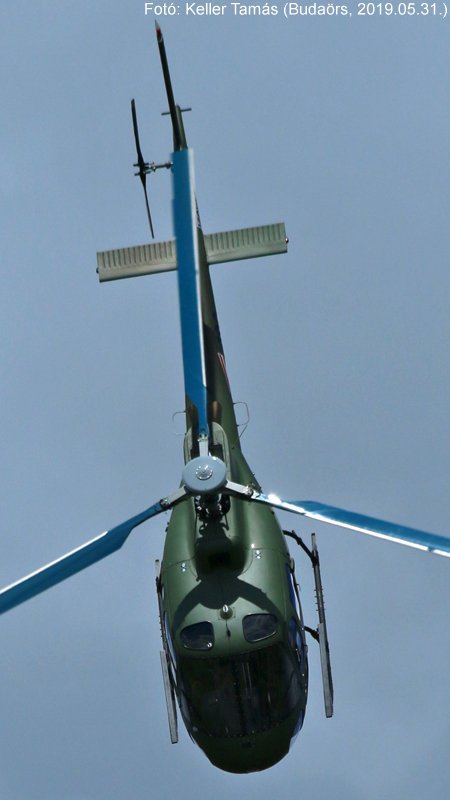 Kép a Aerospatiale Ecureuil típusú, 102 oldalszámú gépről.