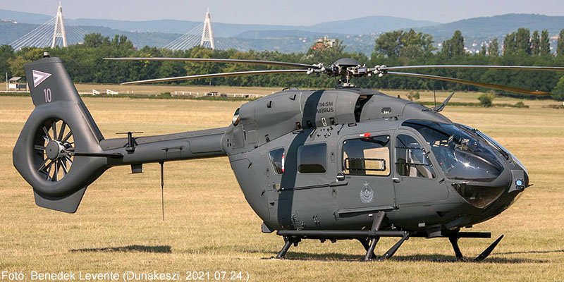 Kép a Airbus BK117 típusú, 10 oldalszámú gépről.