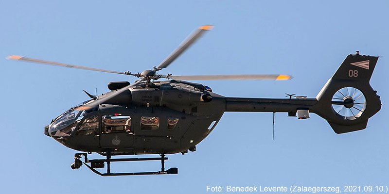 Kép a Airbus Helicopters H145 típusú, 08 oldalszámú gépről.