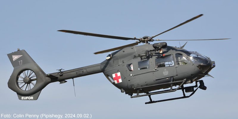 Kép a Airbus Helicopters H145 típusú, 17 oldalszámú gépről.