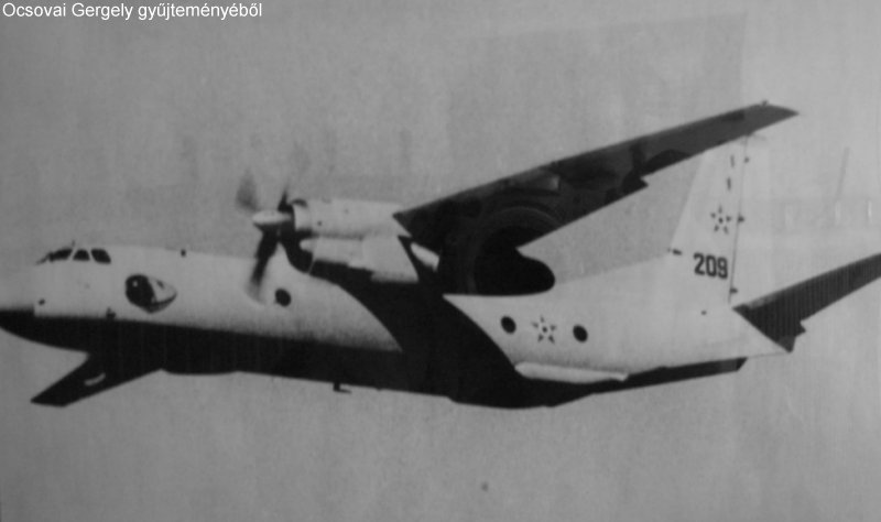 Kép a Antonov An-26 típusú, 209 oldalszámú gépről.