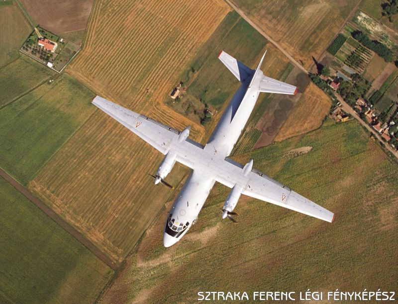 Kép a Antonov An-26 típusú, 603 oldalszámú gépről.