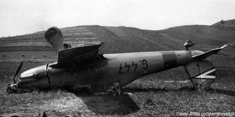 Kép a Arado Ar 96 típusú, G.447 oldalszámú gépről.