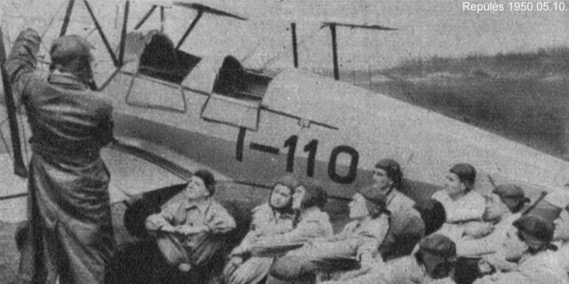 Kép a Bücker Bü 131 típusú, I-110 oldalszámú gépről.