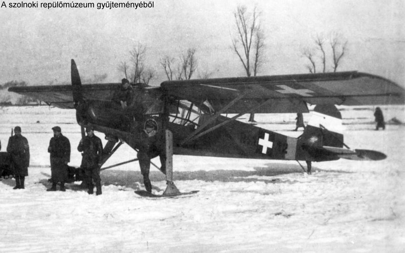 Kép a Fieseler Fi 156 Storch típusú, R.112 oldalszámú gépről.