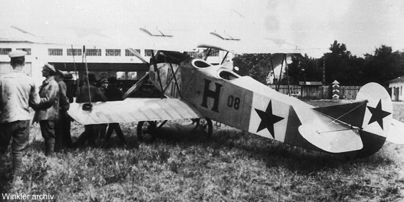 Kép a Fokker D.VII típusú, H08 oldalszámú gépről.