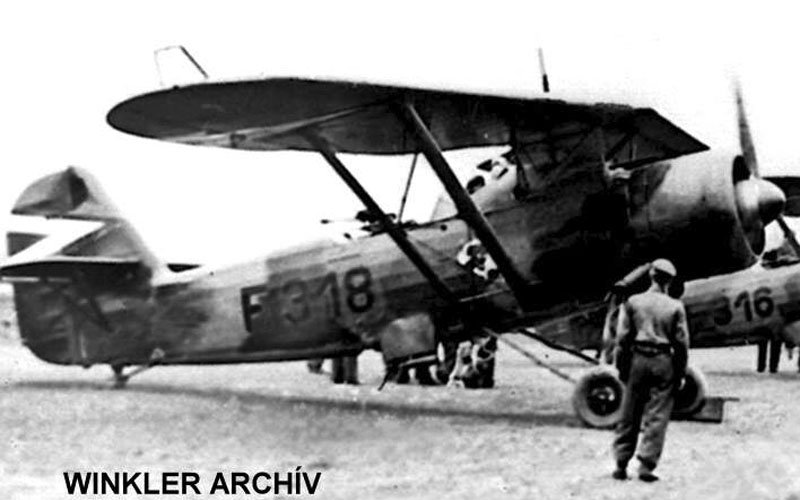 Kép a Heinkel He 46 típusú, F.318 oldalszámú gépről.