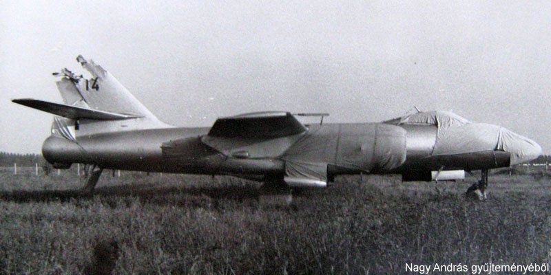 Kép a Iljusin Il-28 típusú, 14 (2) oldalszámú gépről.