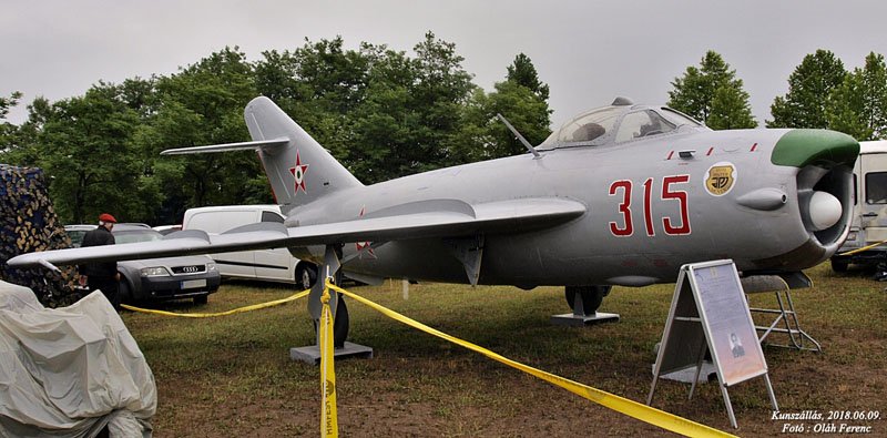 Kép a Mikojan-Gurjevics MiG-17 típusú, 315 oldalszámú gépről.