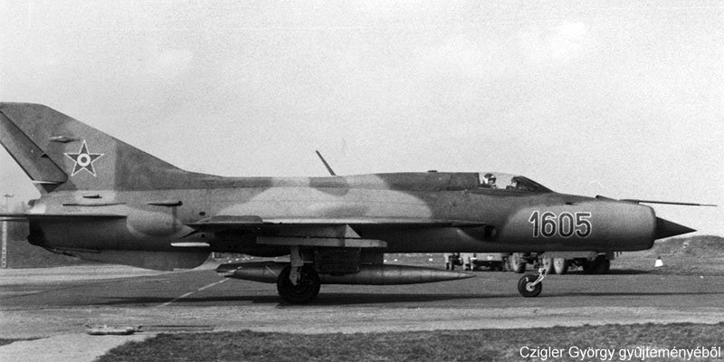 Kép a Mikojan-Gurjevics MiG-21 típusú, 1605 oldalszámú gépről.