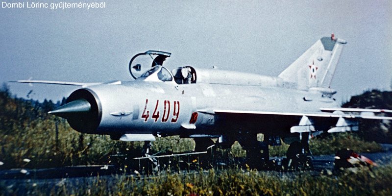 Kép a Mikojan-Gurjevics MiG-21 típusú, 4409 oldalszámú gépről.