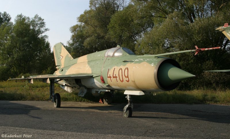 Kép a Mikojan-Gurjevics MiG-21 típusú, 4409 oldalszámú gépről.