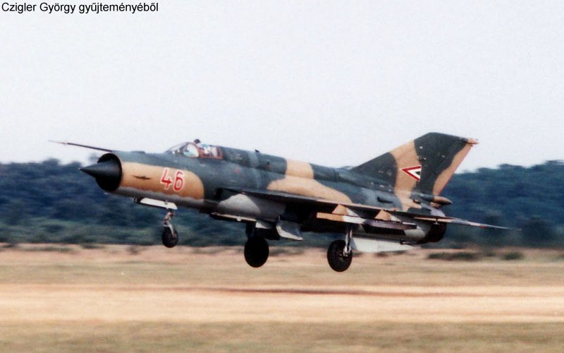 Kép a Mikojan-Gurjevics MiG-21 típusú, 46 oldalszámú gépről.