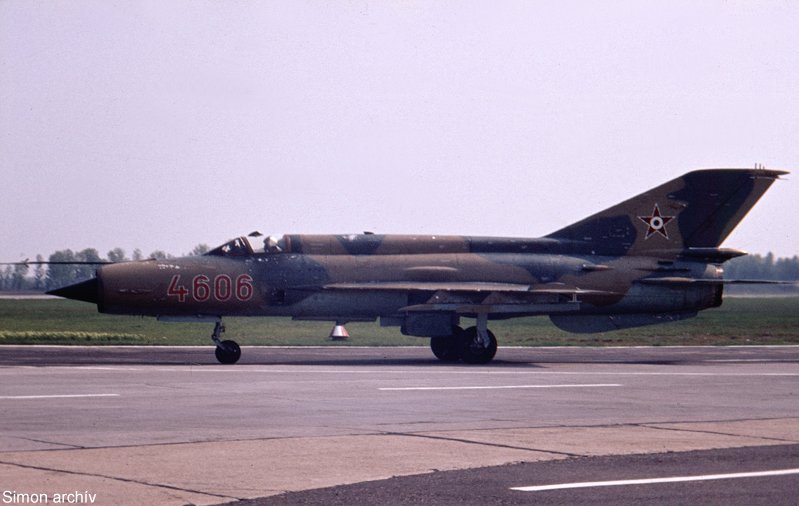 Kép a Mikojan-Gurjevics MiG-21 típusú, 4606 oldalszámú gépről.