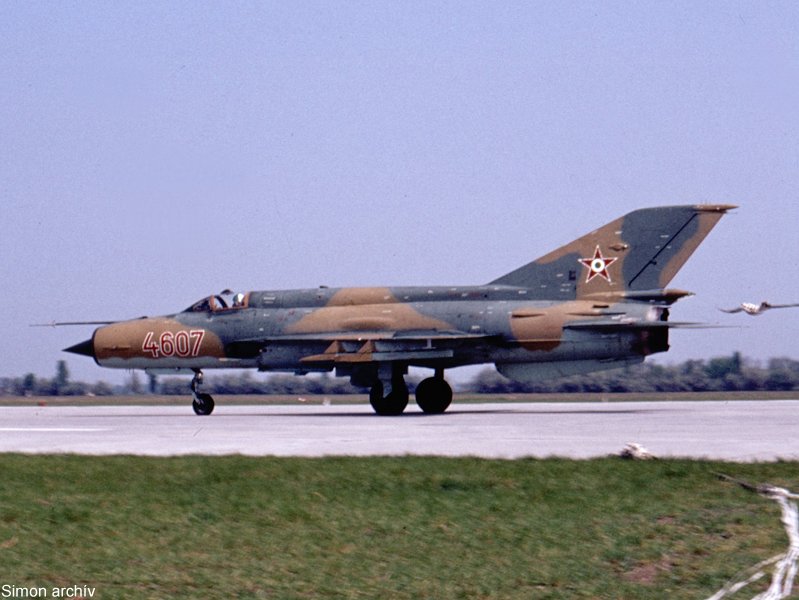 Kép a Mikojan-Gurjevics MiG-21 típusú, 4607 oldalszámú gépről.