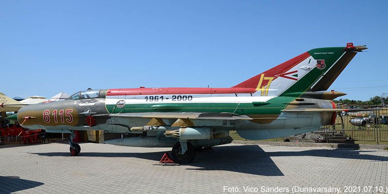 Kép a Mikojan-Gurjevics MiG-21 típusú, 6115 oldalszámú gépről.