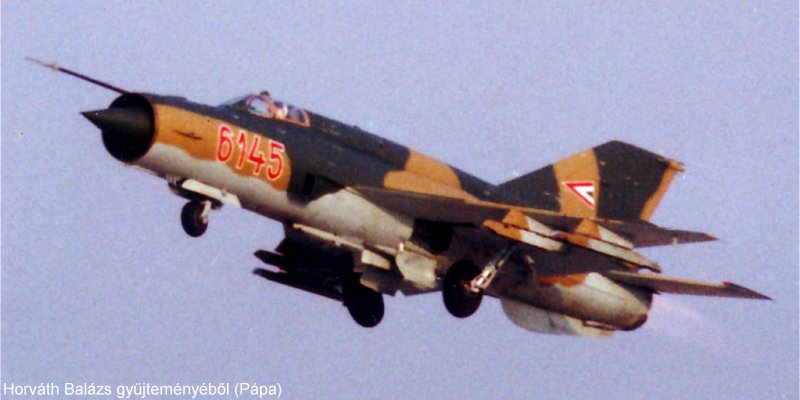 Kép a Mikojan-Gurjevics MiG-21 típusú, 6145 oldalszámú gépről.