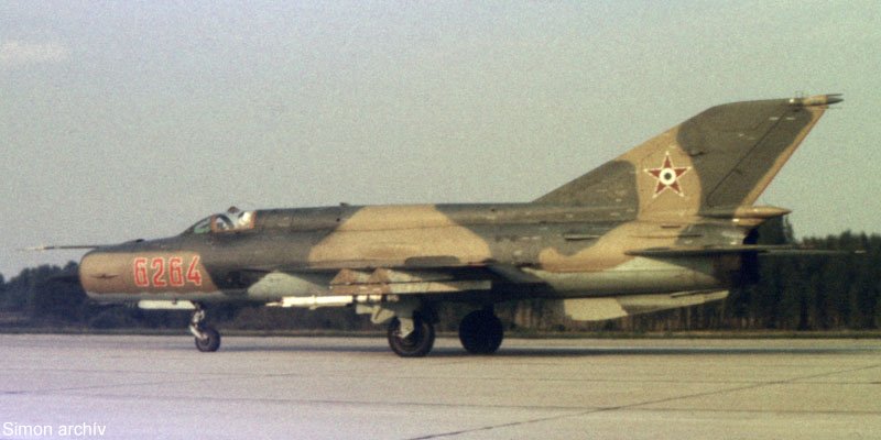 Kép a Mikojan-Gurjevics MiG-21 típusú, 6264 oldalszámú gépről.