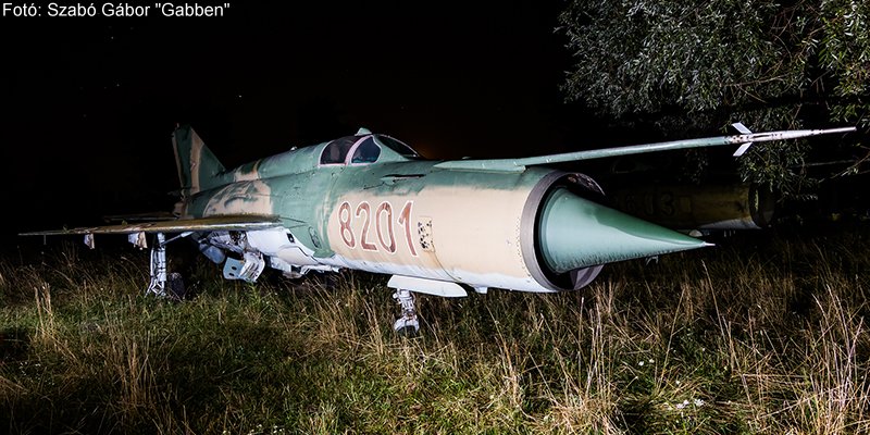 Kép a Mikojan-Gurjevics MiG-21 típusú, 8201 oldalszámú gépről.